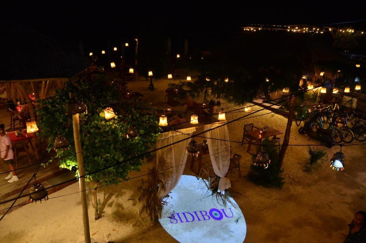 Pesanggerahan Sapari Family Gili Air Bagian luar foto