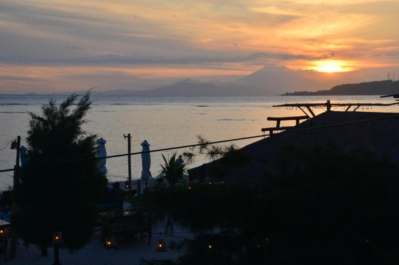 Pesanggerahan Sapari Family Gili Air Bagian luar foto