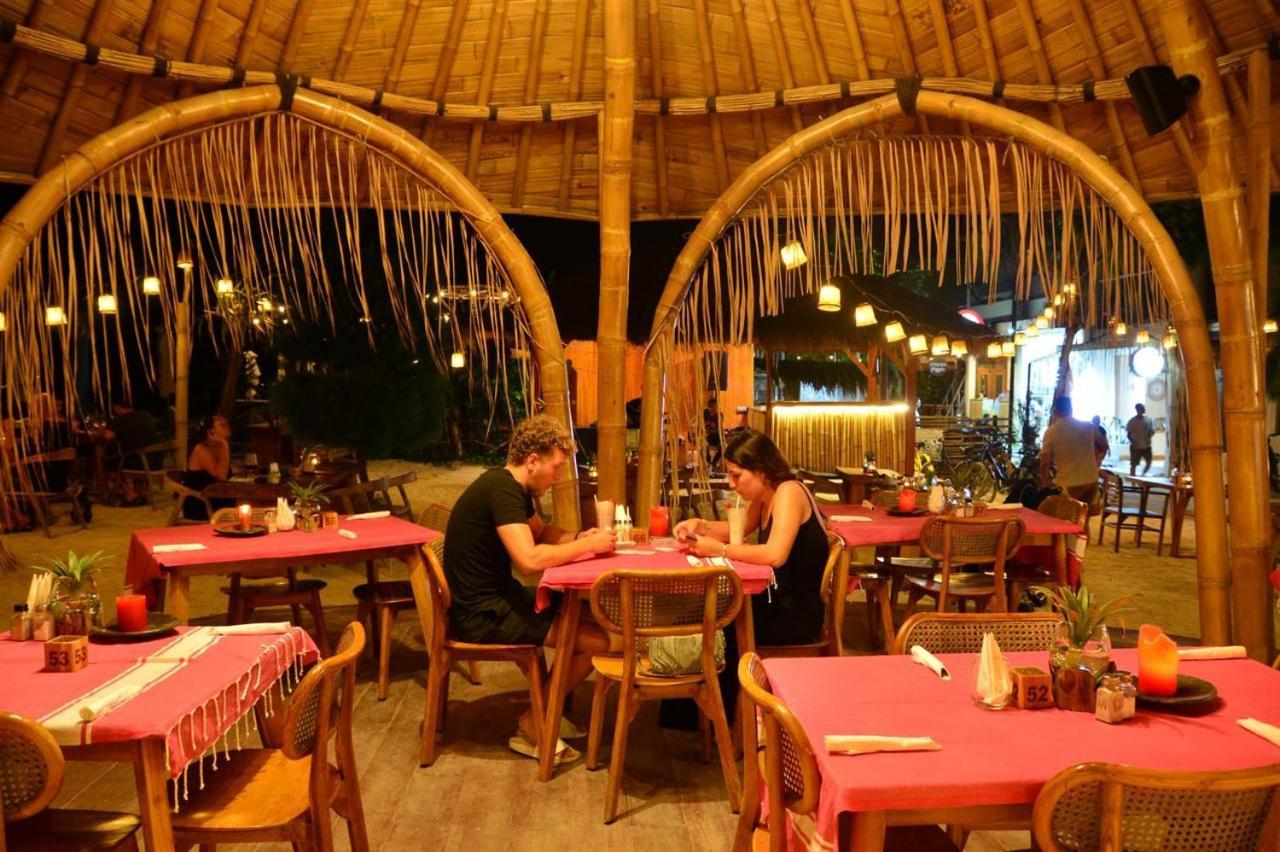 Pesanggerahan Sapari Family Gili Air Bagian luar foto