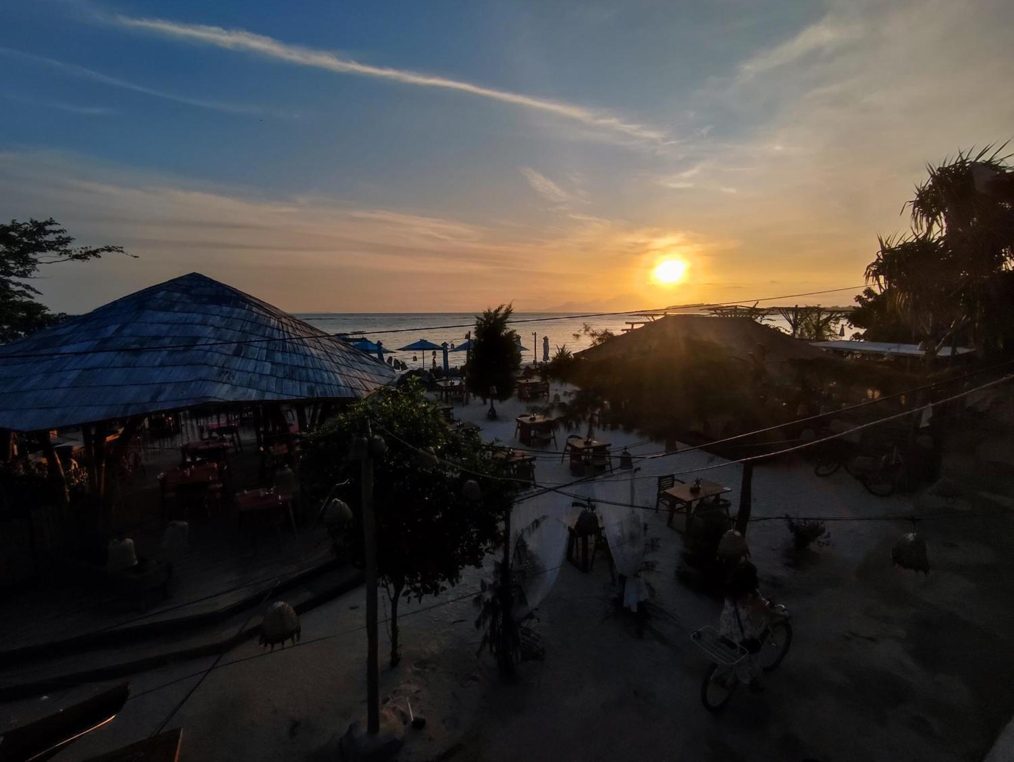 Pesanggerahan Sapari Family Gili Air Bagian luar foto