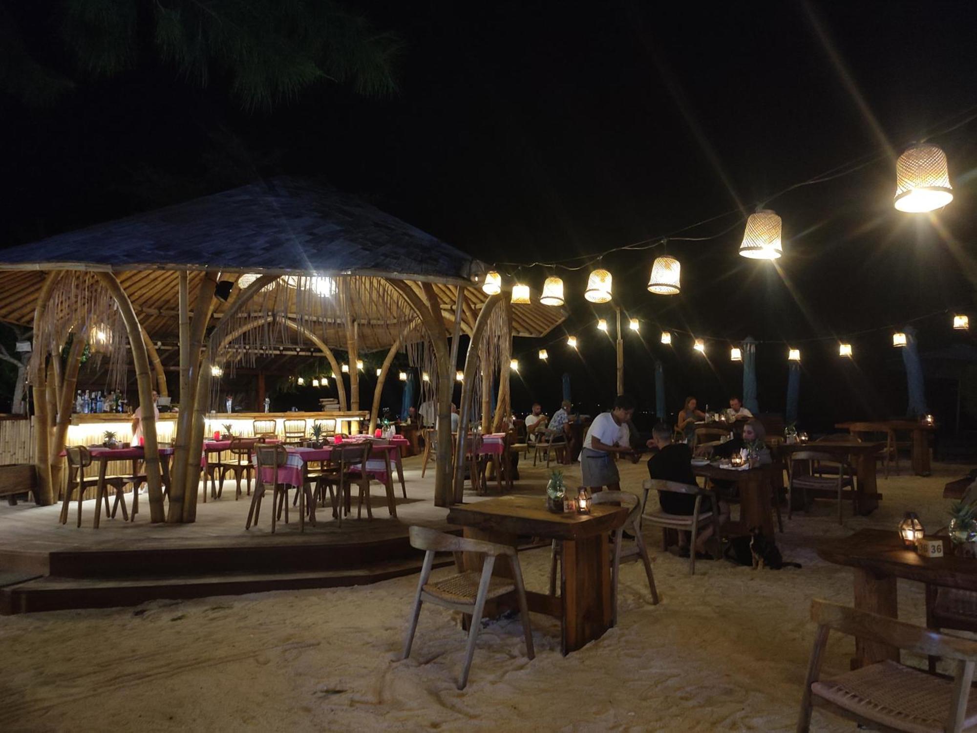Pesanggerahan Sapari Family Gili Air Bagian luar foto