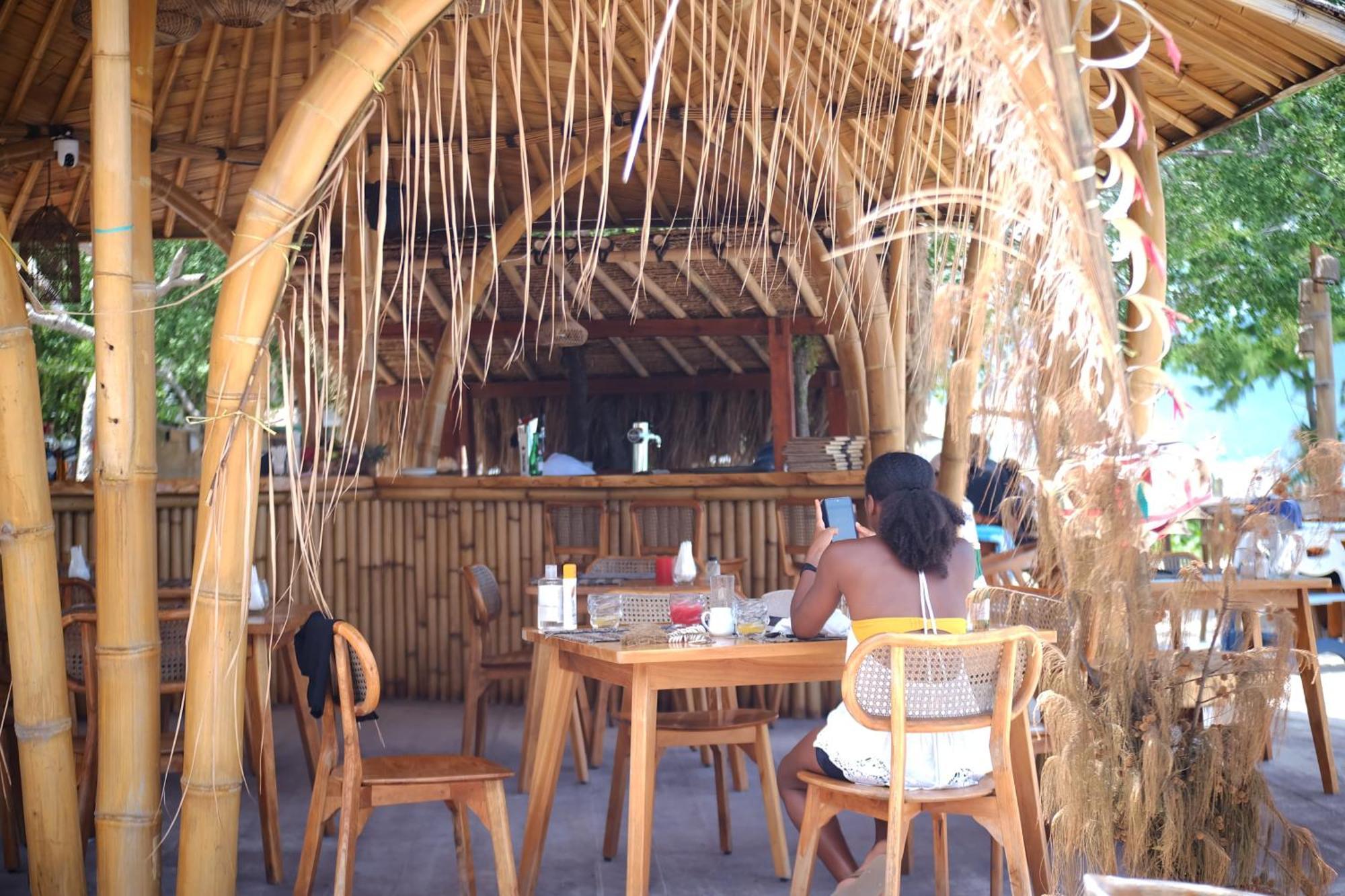 Pesanggerahan Sapari Family Gili Air Bagian luar foto